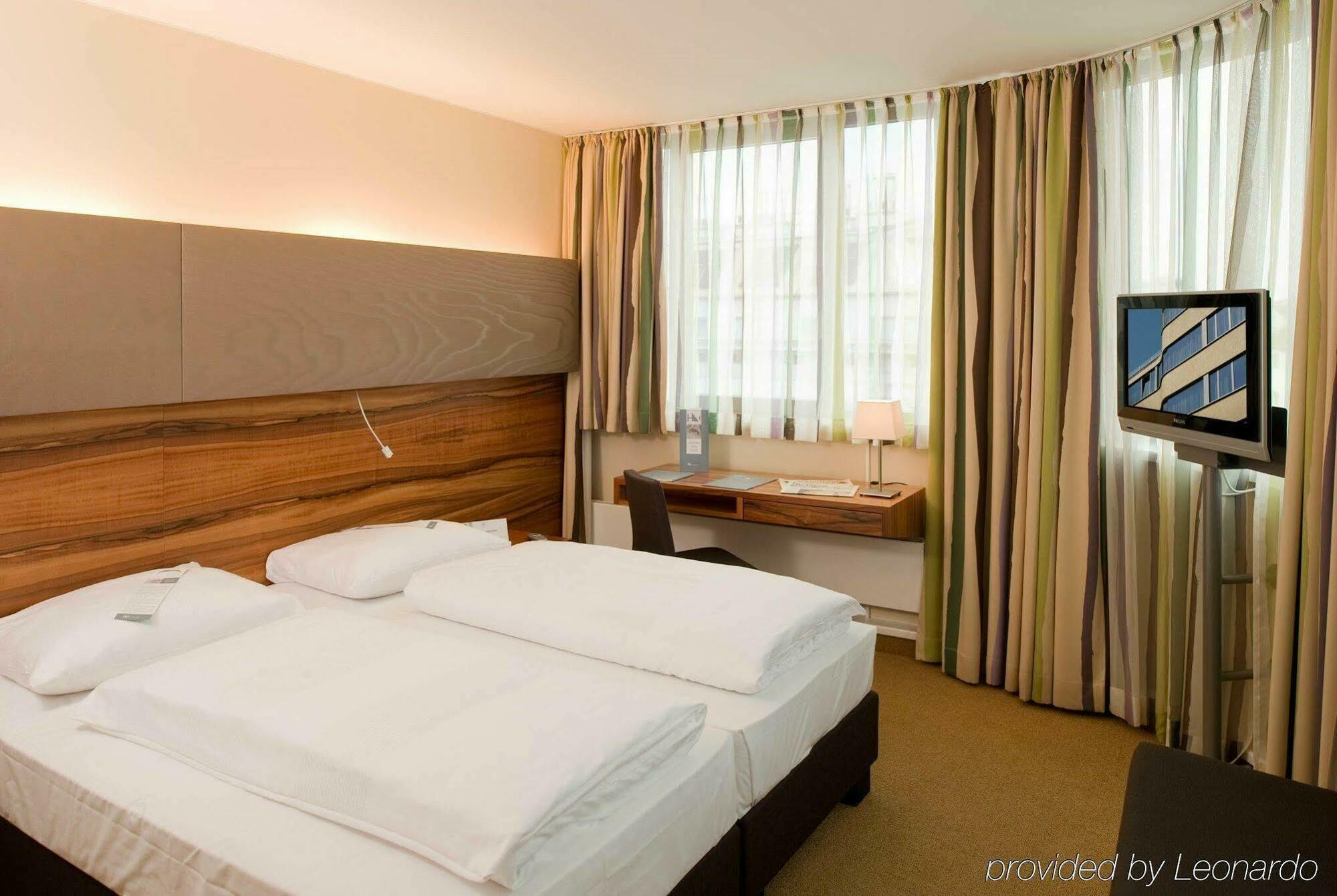Eurostars Embassy Hotel Vienna Room photo